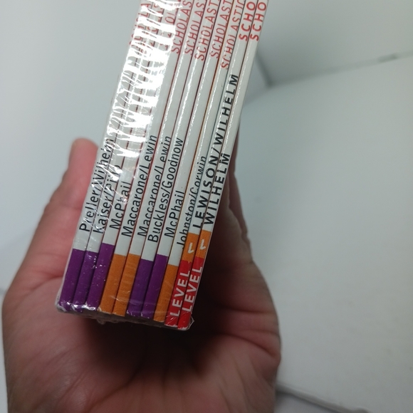 Scholastic Reader Collection Level 1 & 2 Lot of 10 Books - Picture 4 of 6